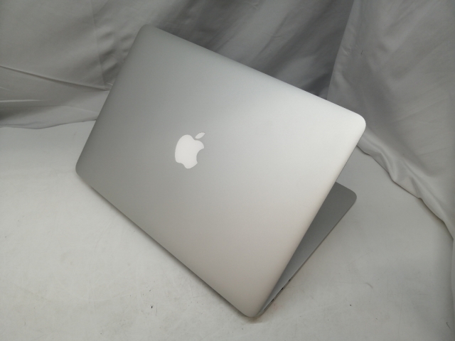 【中古】Apple MacBook Air 13in CTO (Mid 2017) Core i5(1.8G)/8G/128G(SSD)【札幌】言いはなつ継続期間１ヶ月【位置づけるB】