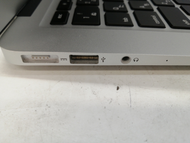 【中古】Apple MacBook Air 13in CTO (Mid 2017) Core i5(1.8G)/8G/128G(SSD)【札幌】言いはなつ継続期間１ヶ月【位置づけるB】
