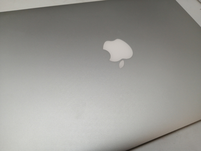 【中古】Apple MacBook Air 13in CTO (Mid 2017) Core i5(1.8G)/8G/128G(SSD)【札幌】言いはなつ継続期間１ヶ月【位置づけるB】
