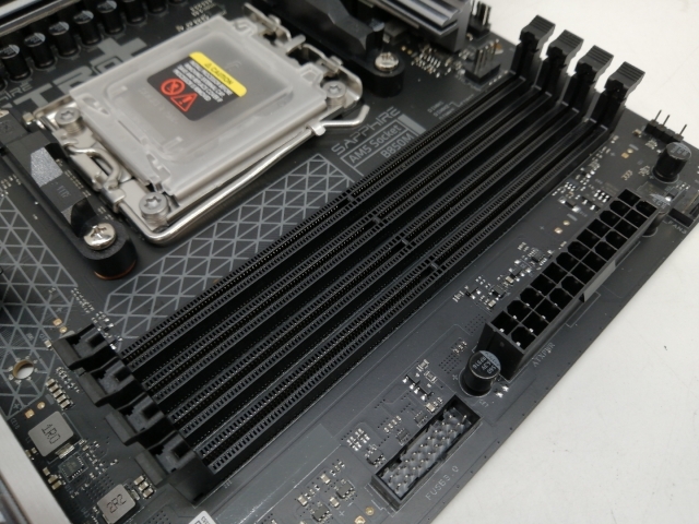 【中古】SAPPHIRE SAPPHIRE NITRO+ B850A WIFI7 B850/AM5/ATX【札幌】保証期間１週間_4