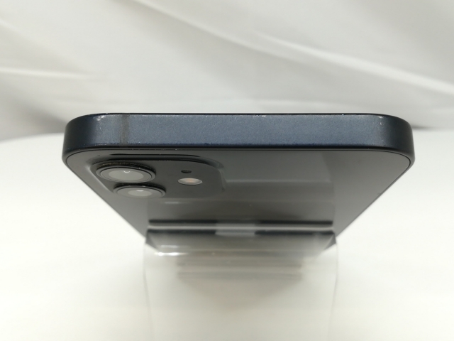 中古】Apple docomo 【SIMロック解除済み】 iPhone 12 128GB ブラック