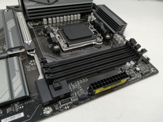 【中古】GIGABYTE B850 EAGLE WIFI6E B850/AM5/ATX【札幌】保証期間１週間_4