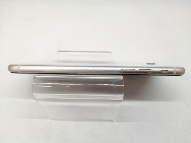 【中古】Apple docomo 【SIMフリー】 iPhone SE（第3世代） 64GB スターライト MMYD3J/A【札幌】保証期間１ヶ月【ランクA】_3