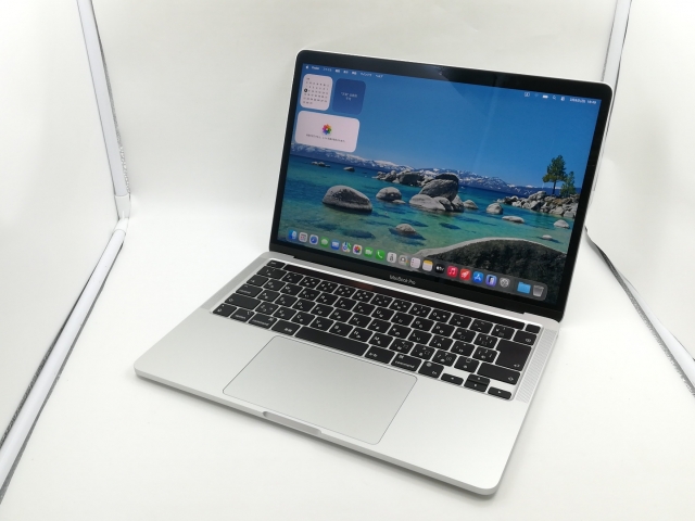 【中古】Apple MacBook Pro 13インチ M1(CPU:8C/GPU:8C) 8GB/256GB シルバー MYDA2J/A (M1・2020)【福岡筑紫】保証期間１ヶ月【ランクA】