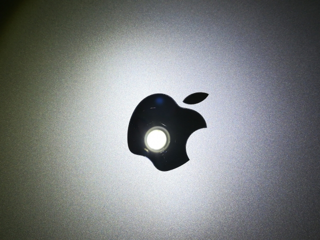 【中古】Apple MacBook Pro 13インチ M1(CPU:8C/GPU:8C) 8GB/256GB シルバー MYDA2J/A (M1・2020)【福岡筑紫】保証期間１ヶ月【ランクA】