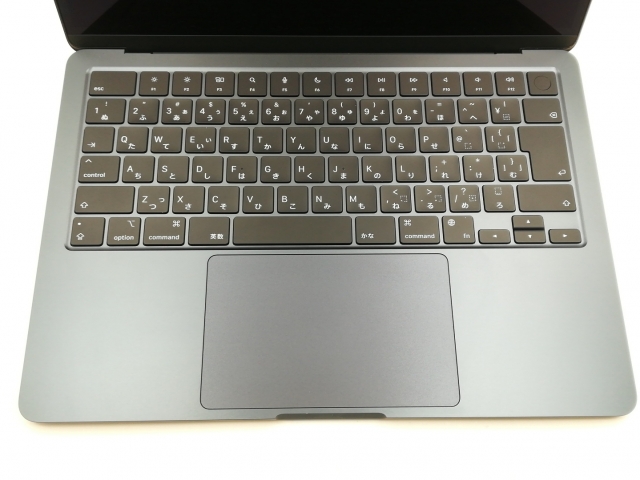 【中古】Apple MacBook Air 13インチ M2(CPU:8C/GPU:8C) 16GB/256GB ミッドナイト MC7X4J/A (M2,2022)【福岡筑紫】保証期間１ヶ月【ランクB】_1