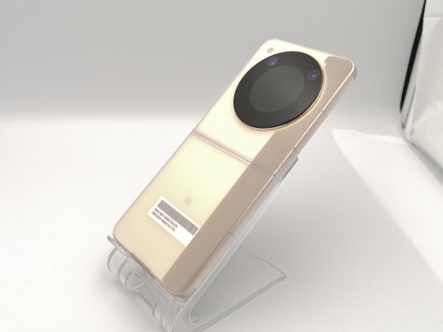 新品未使用 Libero Flip A304ZT 本体 ゴールド ZTE 新品未使用 SIMフリー品 Libero Flip ゴールド A304ZT ワイ