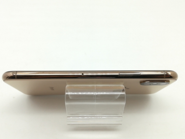 中古】Apple au 【SIMロック解除済み】 iPhone XS 64GB ゴールド