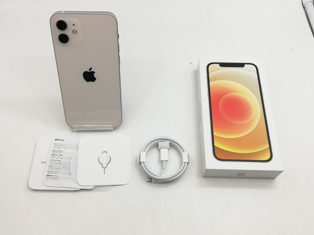 中古】Apple docomo 【SIMロック解除済み】 iPhone 12 128GB ホワイト