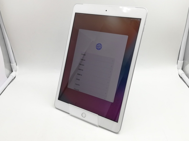 【中古】Apple au 【SIMロック解除済み】 iPad（第8世代/2020） 32GB シルバー MYMJ2J/A【広島本通】保証期間１ヶ月【ランクB】_1