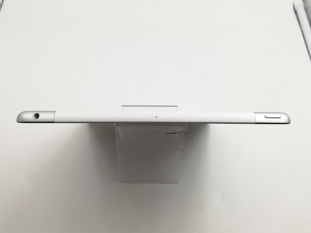 【中古】Apple au 【SIMロック解除済み】 iPad（第8世代/2020） 32GB シルバー MYMJ2J/A【広島本通】保証期間１ヶ月【ランクB】_2
