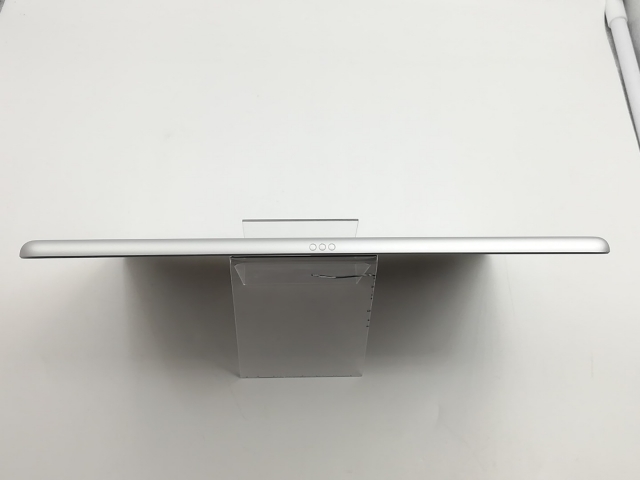 【中古】Apple au 【SIMロック解除済み】 iPad（第8世代/2020） 32GB シルバー MYMJ2J/A【広島本通】保証期間１ヶ月【ランクB】_5