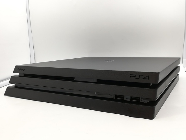 【中古】SONY PlayStation4 Pro ジェット・ブラック 1TB CUH-7100BB01【福岡筑紫】保証期間１ヶ月【ランクB】