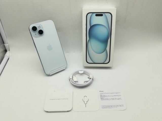 中古】Apple au 【SIMフリー】 iPhone 15 128GB ブルー MTML3J/A