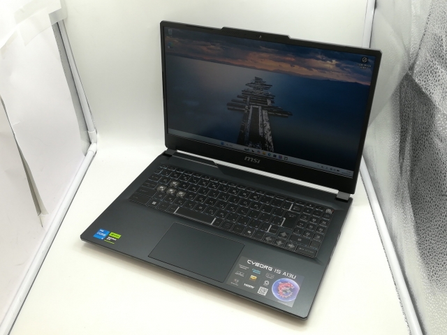 富士通 LIFEBOOK A5511/HX Core i5 1135G7 2.4GHz/8GB/256GB(SSD