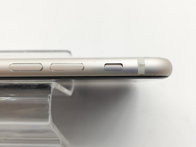【中古】Apple docomo 【SIMフリー】 iPhone SE（第3世代） 64GB スターライト MMYD3J/A【福岡筑紫】保証期間１ヶ月【ランクA】_8