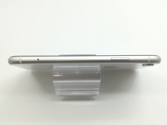 中古】Apple docomo 【SIMロック解除済み】 iPhone XR 64GB ホワイト