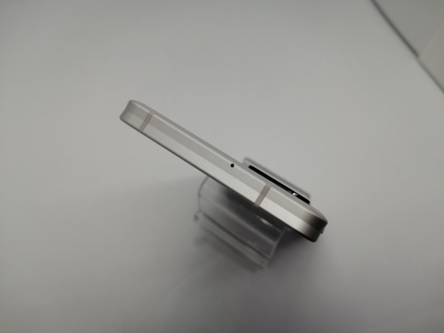 【中古】SHARP 楽天モバイル 【SIMフリー】 AQUOS Sense6 シルバー 4GB 64GB SH-RM19【大須アメ横】保証期間１ヶ月【ランクA】_2