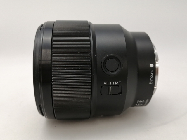 中古】SONY FE 85mm F1.8 (SEL85F18) (SONY Eマウント(FE))【新宿2