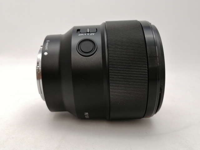 中古】SONY FE 85mm F1.8 (SEL85F18) (SONY Eマウント(FE))【新宿2