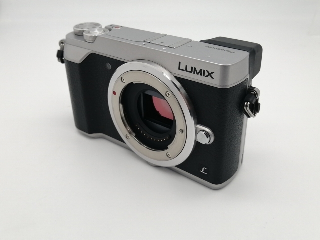 中古】Panasonic LUMIX GX7 Mark II ボディ DMC-GX7MK2-S シルバー