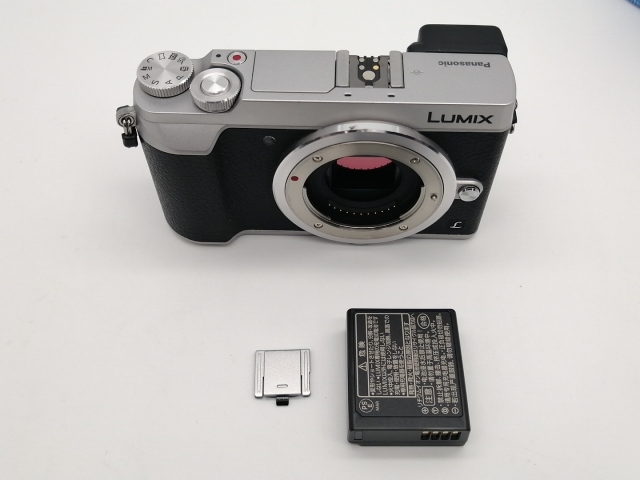 中古】Panasonic LUMIX GX7 Mark II ボディ DMC-GX7MK2-S シルバー