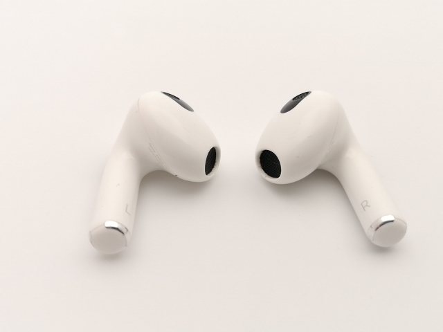 【中古】Apple AirPods（第3世代） MagSafe充電ケース MME73J/A【宇田川】保証期間１週間の通販は