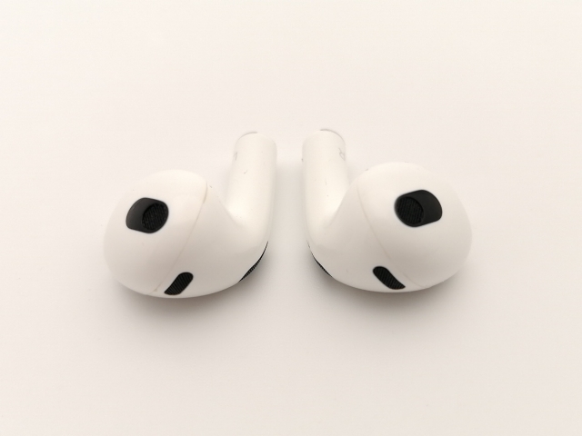 【中古】Apple AirPods（第3世代） MagSafe充電ケース MME73J/A【宇田川】保証期間１週間の通販は