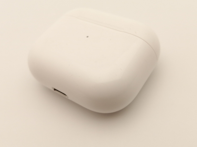 【中古】Apple AirPods（第3世代） MagSafe充電ケース MME73J/A【宇田川】保証期間１週間の通販は