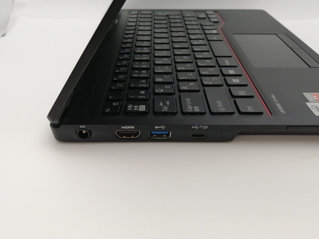【中古】Fujitsu LIFEBOOK U7310／D 【i5-10310U 8G 256G(SSD) WiFi 13LCD(1920x1080)】【川崎駅前】保証期間１ヶ月【ランクC】