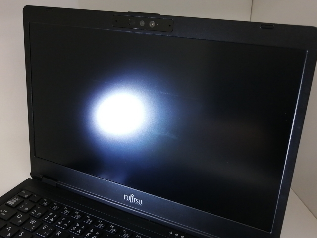 【中古】Fujitsu LIFEBOOK U7310／D 【i5-10310U 8G 256G(SSD) WiFi 13LCD(1920x1080)】【川崎駅前】保証期間１ヶ月【ランクC】