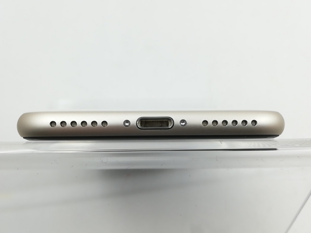 【中古】Apple au 【SIMフリー】 iPhone SE（第3世代） 64GB スターライト MMYD3J/A【千葉】保証期間１ヶ月【ランクA】_7