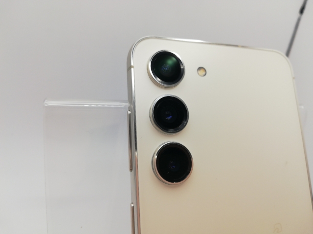 【中古】SAMSUNG au 【SIMフリー】 Galaxy S23 クリーム 8GB 256GB SCG19【川崎駅前】保証期間１ヶ月【ランクB】_6