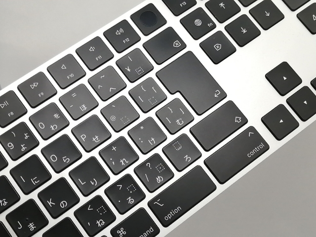 中古】Apple Magic Keyboard（テンキー付き/ブラックキー/Apple