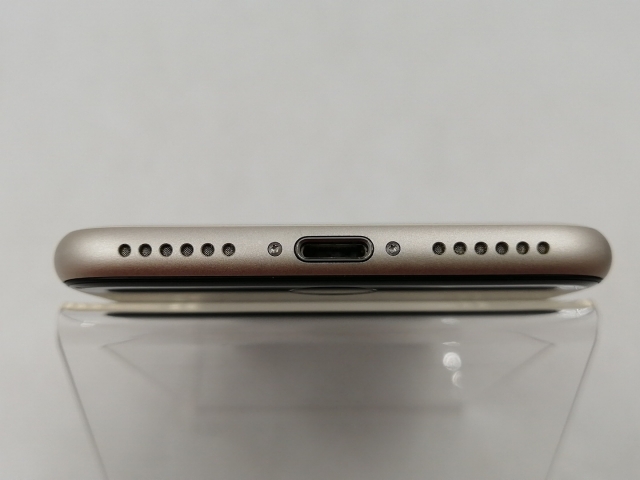 【中古】Apple au 【SIMフリー】 iPhone SE（第3世代） 64GB スターライト MMYD3J/A【千葉】保証期間１ヶ月【ランクA】_3