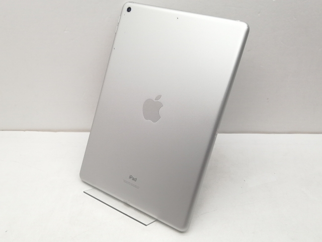 【中古】Apple 【Wi-Fi】 iPad（第8世代/2020） 32GB シルバー MYLA2J/A【新宿東口】保証期間１ヶ月【ランクC】