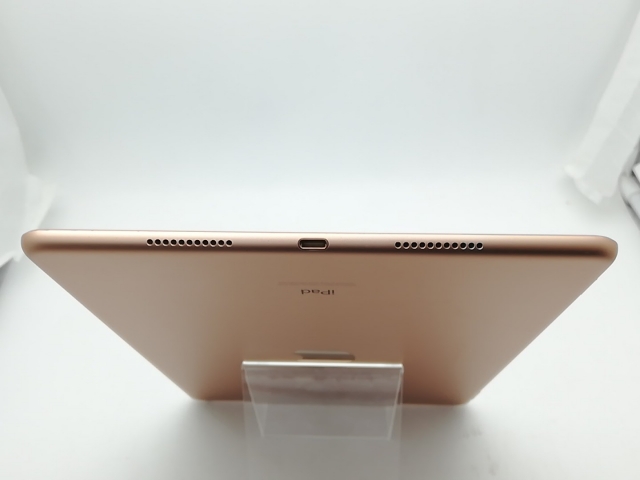 【中古】Apple SoftBank 【SIMロック解除済み】 iPad Air（第3世代/2019） 64GB ゴールド MV0F2J/A【柏】保証期間１ヶ月【ランクC】_3
