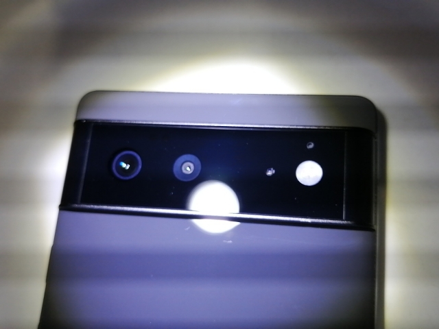 【中古】Google au 【SIM無償性】 Pixel 6 ストーミーブラック 8GB 128GB GR1YH【日本橋3】言いはなつ継続期間１ヶ月【位置づけるB】