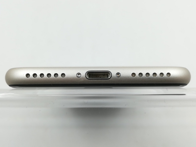 【中古】Apple au 【SIMフリー】 iPhone SE（第3世代） 64GB スターライト MMYD3J/A【千葉】保証期間１ヶ月【ランクA】_7