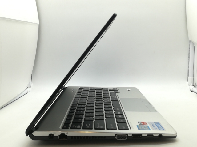 【中古】Fujitsu LIFEBOOK S938/S 【i5-8250U 8G 256G(SSD) 無線LAN 13LCD(1920x1080)】【OSU301】言いはなつ継続期間１ヶ月【位置づけるC】