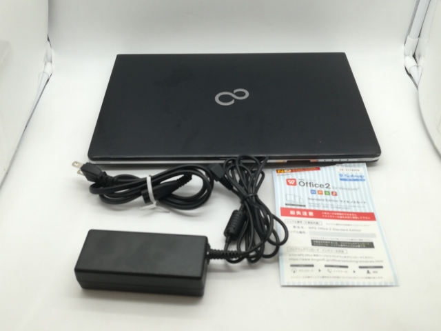 【中古】Fujitsu LIFEBOOK S938/S 【i5-8250U 8G 256G(SSD) 無線LAN 13LCD(1920x1080)】【OSU301】言いはなつ継続期間１ヶ月【位置づけるC】