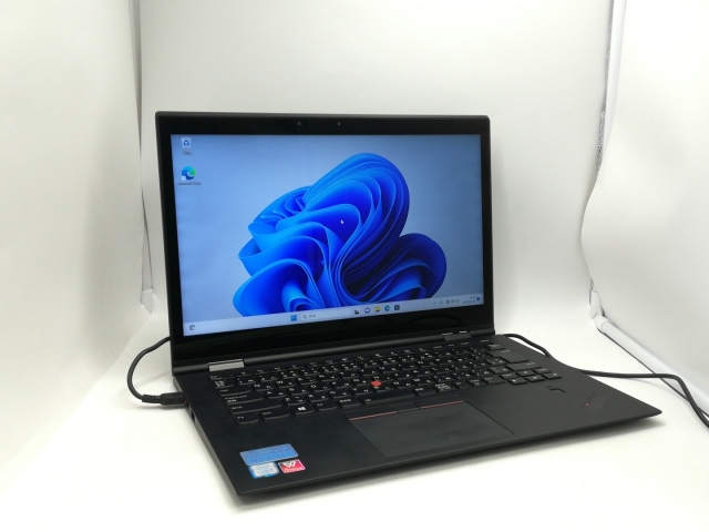 Apple アップル Macbook Air Late 2010 最上位構成 Apple アップル Macbook Air Late 2010 最上位構成