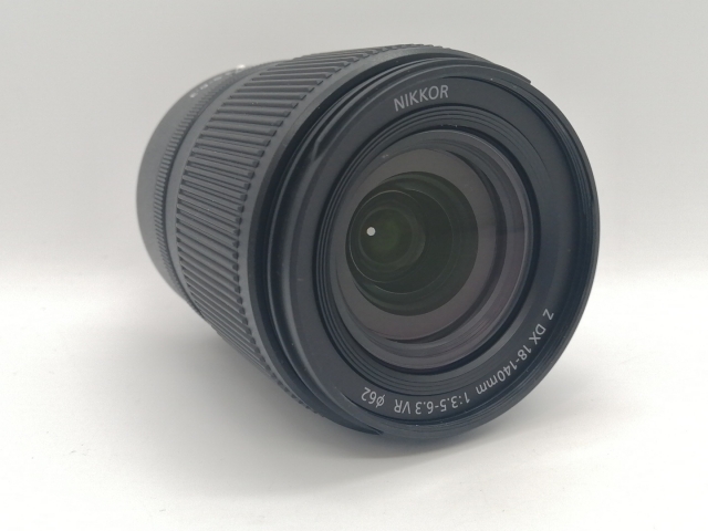 ニコン Zマウント 18-140mm DX 美品完動品】Nikon D7000 ＋ DX 18-