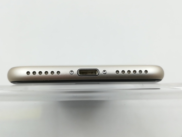 【中古】Apple au 【SIMフリー】 iPhone SE（第3世代） 64GB スターライト MMYD3J/A【千葉】保証期間１ヶ月【ランクA】_7