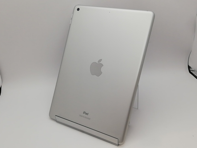 【中古】Apple 【Wi-Fi】 iPad（第8世代/2020） 32GB シルバー MYLA2J/A【府中ル・シーニュ】保証期間１ヶ月【ランクB】