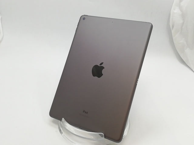 Apple iPad 第9世代64GBスペースグレー 本体 カバー付き iPad Wi-Fi + Cellular 64GB - スペースグレイ（第9世代）[整備