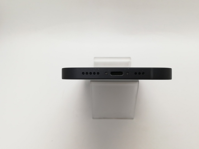 【中古】Apple docomo 【SIMロック解除済み】 iPhone 12 64GB ブラック MGHN3J/A【アリオ倉敷】保証期間１ヶ月【ランクA】_4
