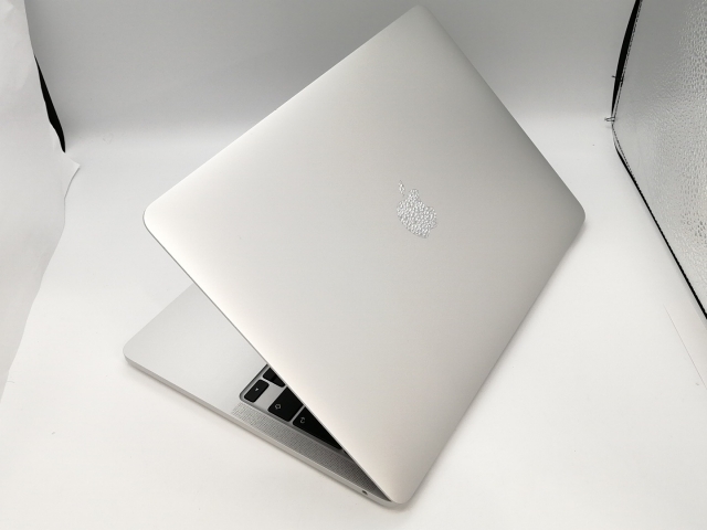 Apple MacBook Pro シルバー2019 13 インチ　32gb MacBook Pro (13-inch, 2019, Thunderbolt 3ポートx 2) - 技術