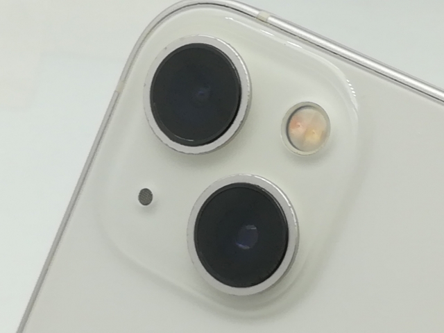 【中古】Apple docomo 【SIMフリー】 iPhone 13 128GB スターライト MLND3J/A【広島】保証期間１ヶ月【ランクC】_6