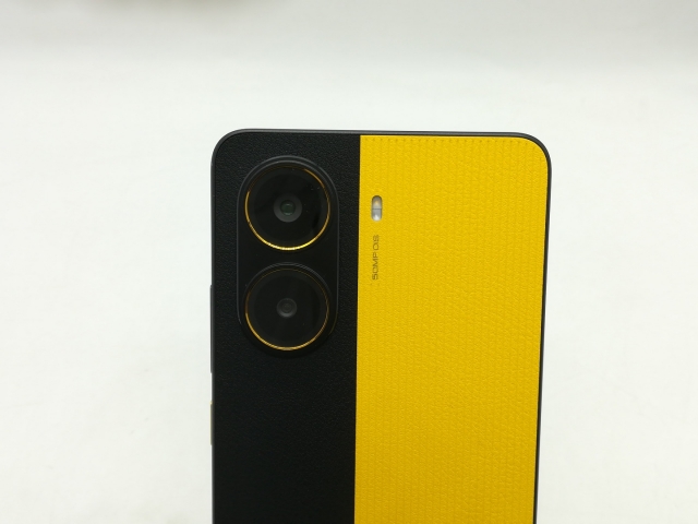 POCO X7 Pro 本体 イエロー ブラック Xiaomi POCO X7 Pro ブラック/イエロー 8GB+256GB 美品] Xiaomi POCO